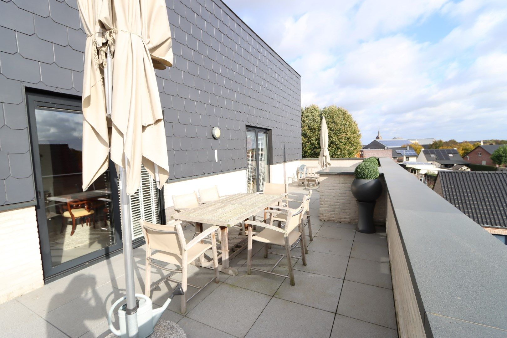 Royaal duplex-penthouse met twee slaapkamers, twee badkamers en ruime terrassen met alle privacy foto 23