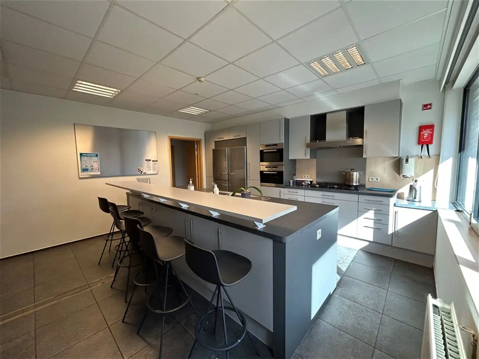 Kantoor te huur in Lummen met goede verbinding, vlakbij het Klaverblad foto 28