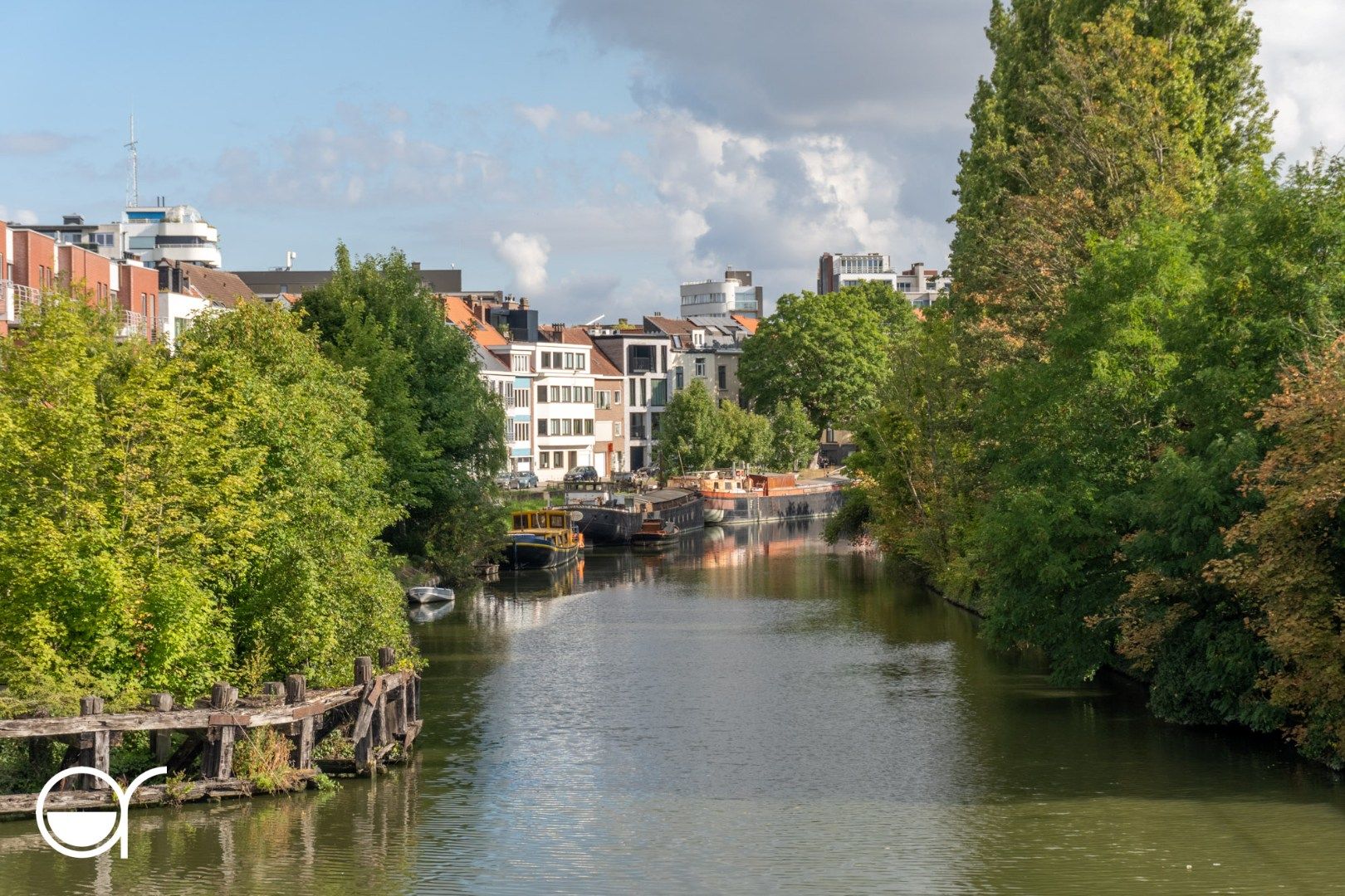 Op te frissen woning met grote tuin nabij Stropkaai foto 4