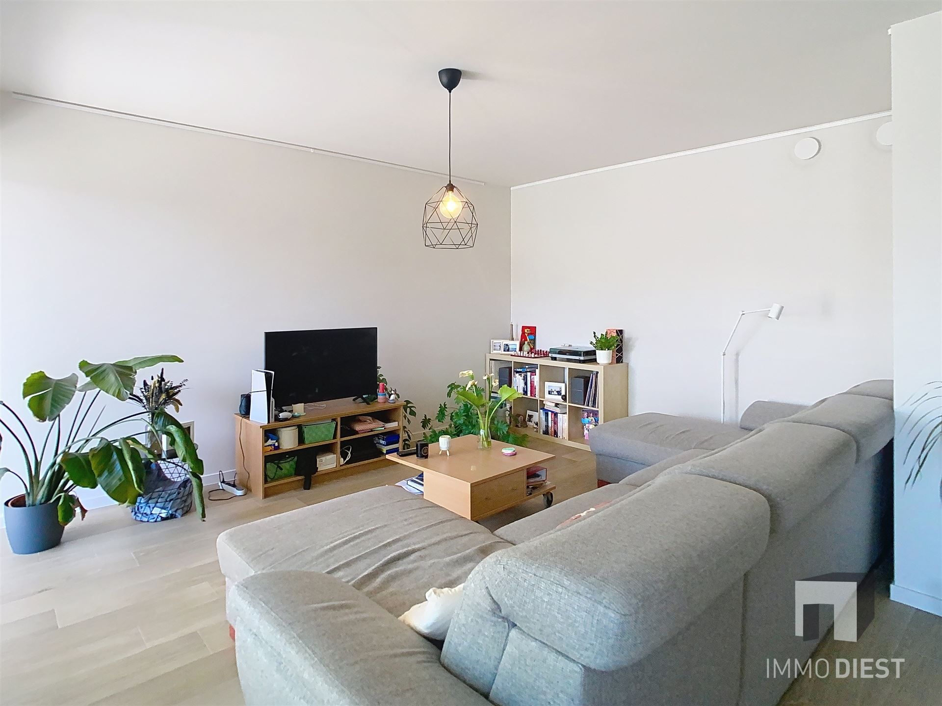 Appartement foto {{pictureIndex}}