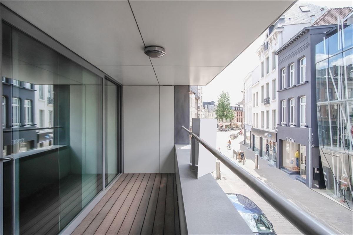 Ruim appartement met terras aan den "Oudaan" foto 5