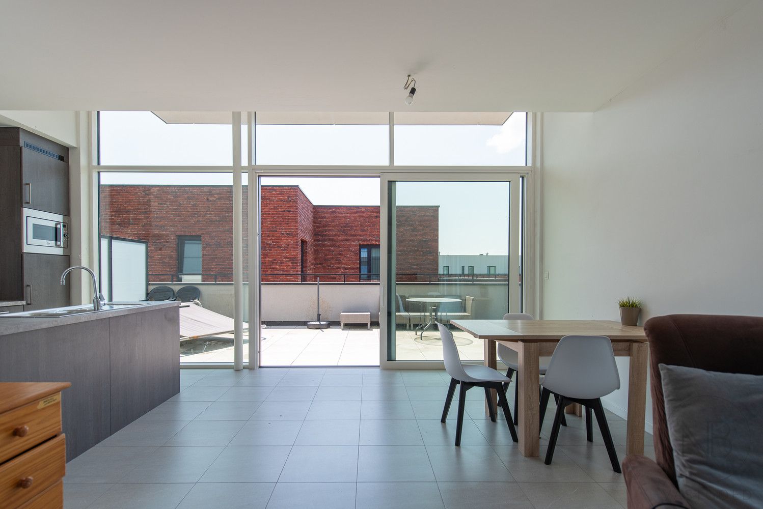 Modern en energiezuinig penthouse op toplocatie in Genk! foto 8