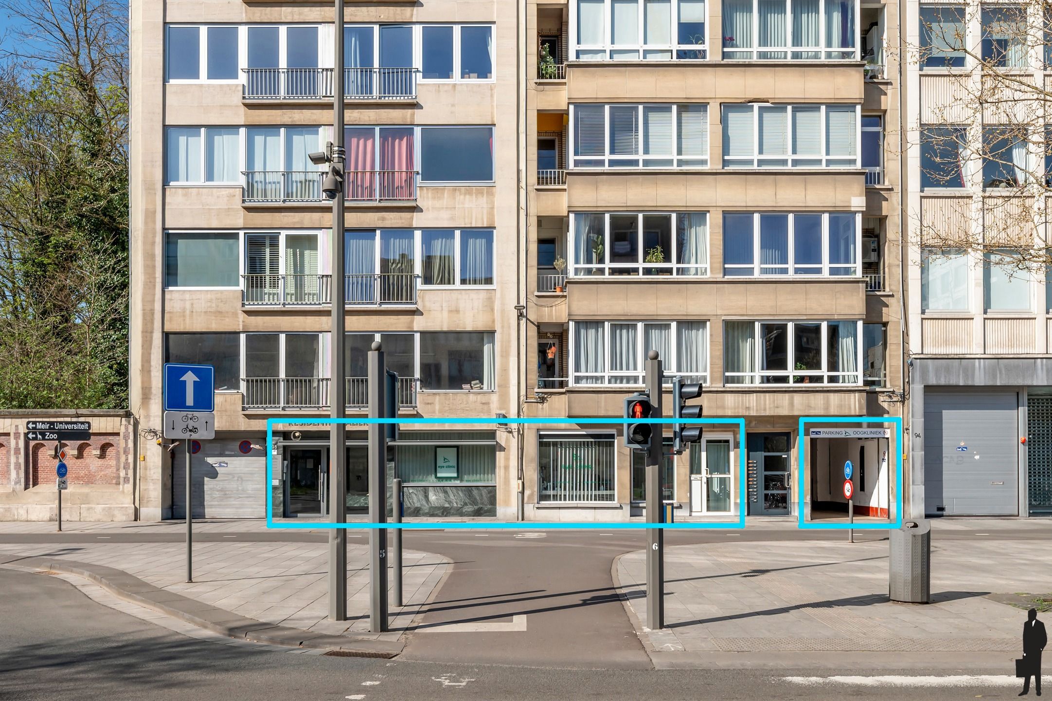 Goed onderhouden dokterspraktijk met 3 studio’s en 14 staanplaatsen foto {{pictureIndex}}