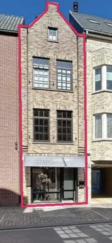 Te koop: Handelspand met woonst in het centrum van Roeselare foto 9