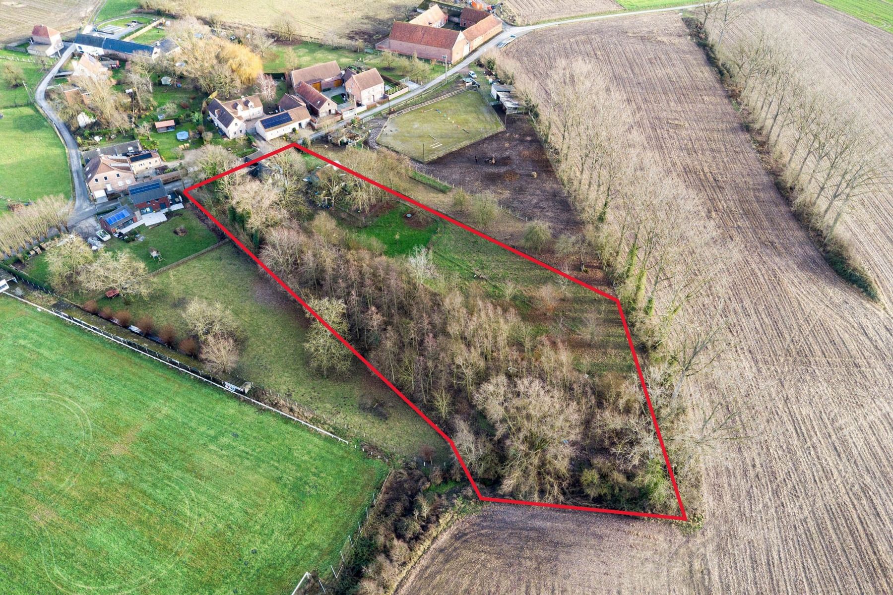 Open bebouwing op 8035 m² met idyllische ligging foto 23