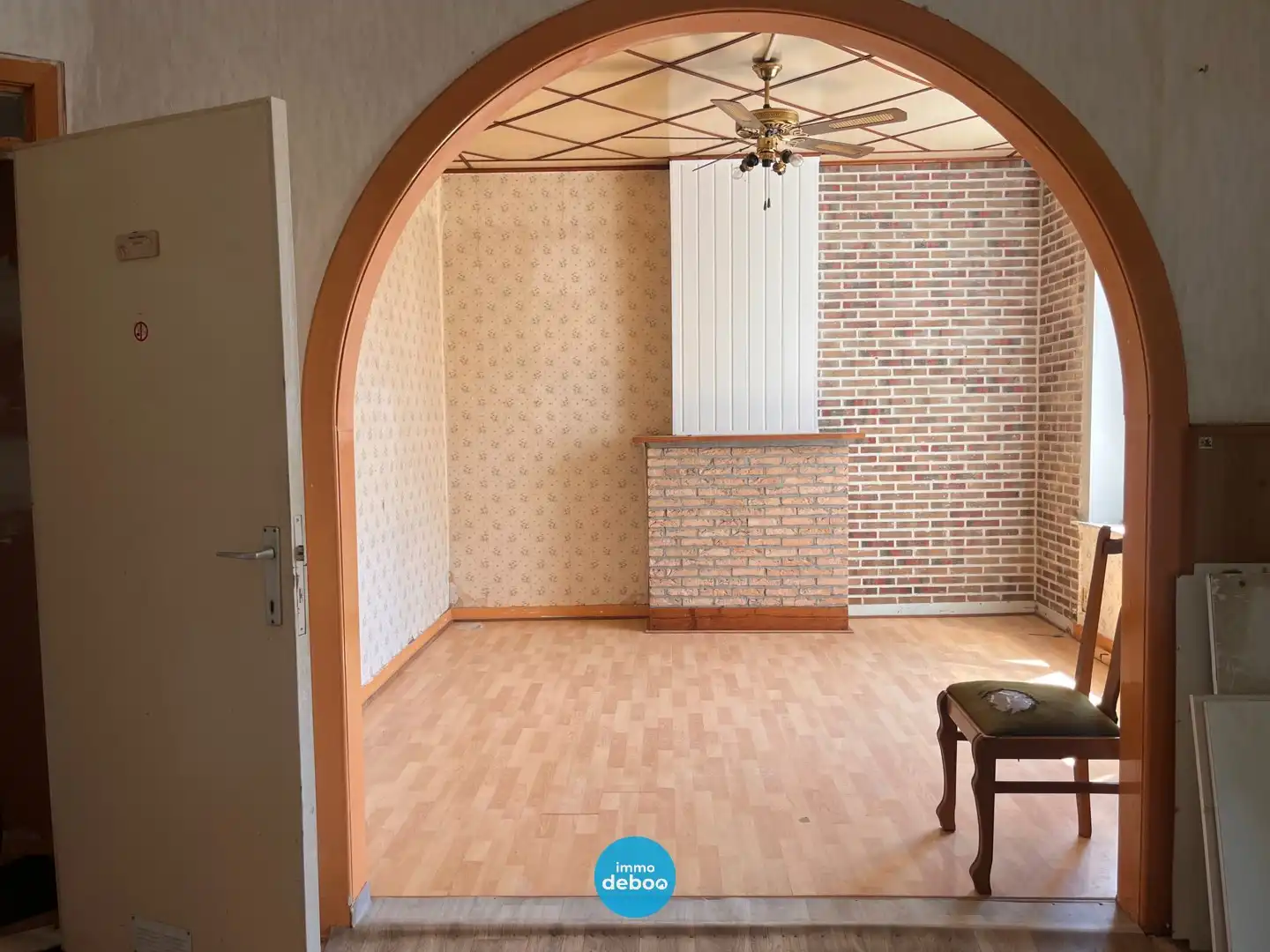 Opbrengsteigendom met groot pakhuis en 2 vergunde appartementen foto 8
