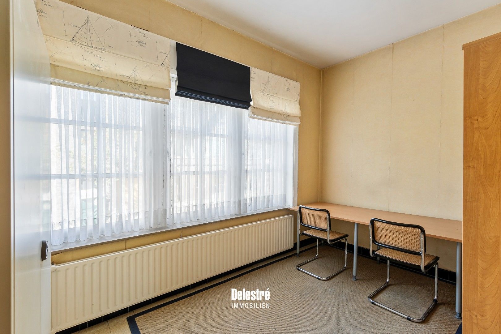 STANDINGVOLLE WONING MET GROTE ZO TUIN EREMBODEGEM foto 9