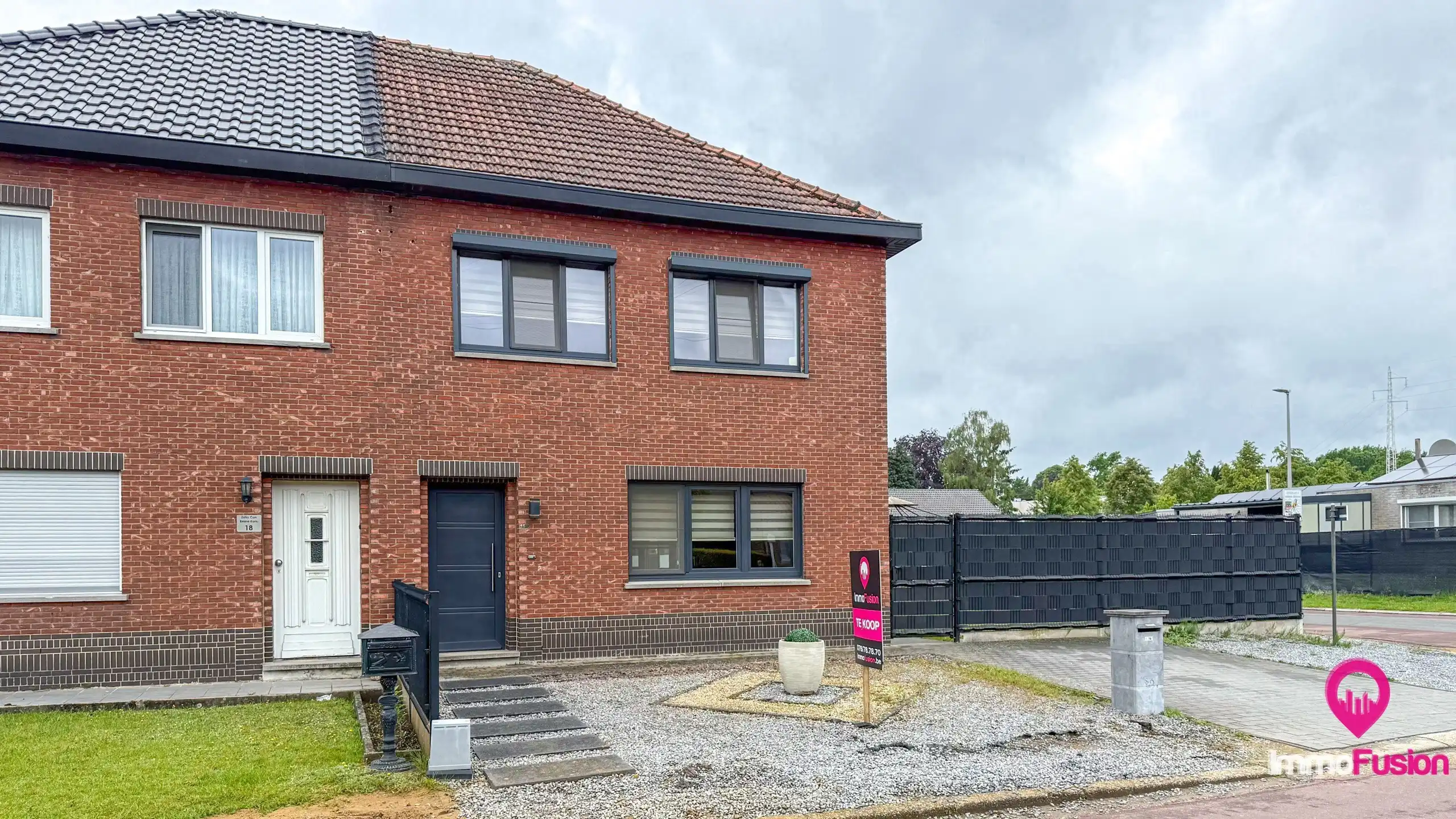 Halfopen woning met tuin en dubbele garage in H-Z! foto 34