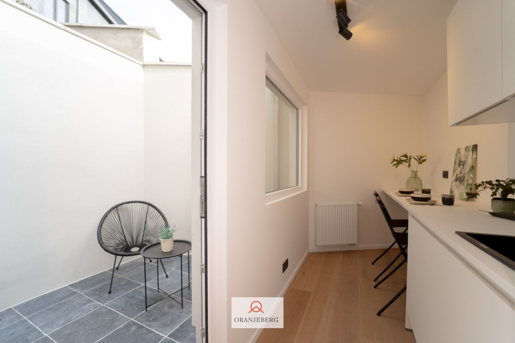 Gelijkvloerse gerenoveerde lichtrijke studentenstudio foto 13