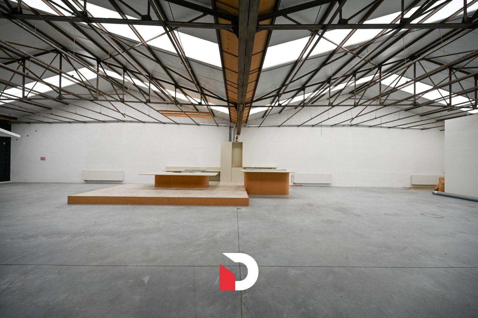 Gerenoveerd handelspand / winkelruimte op een strategische locatie te Assebroek. foto 8