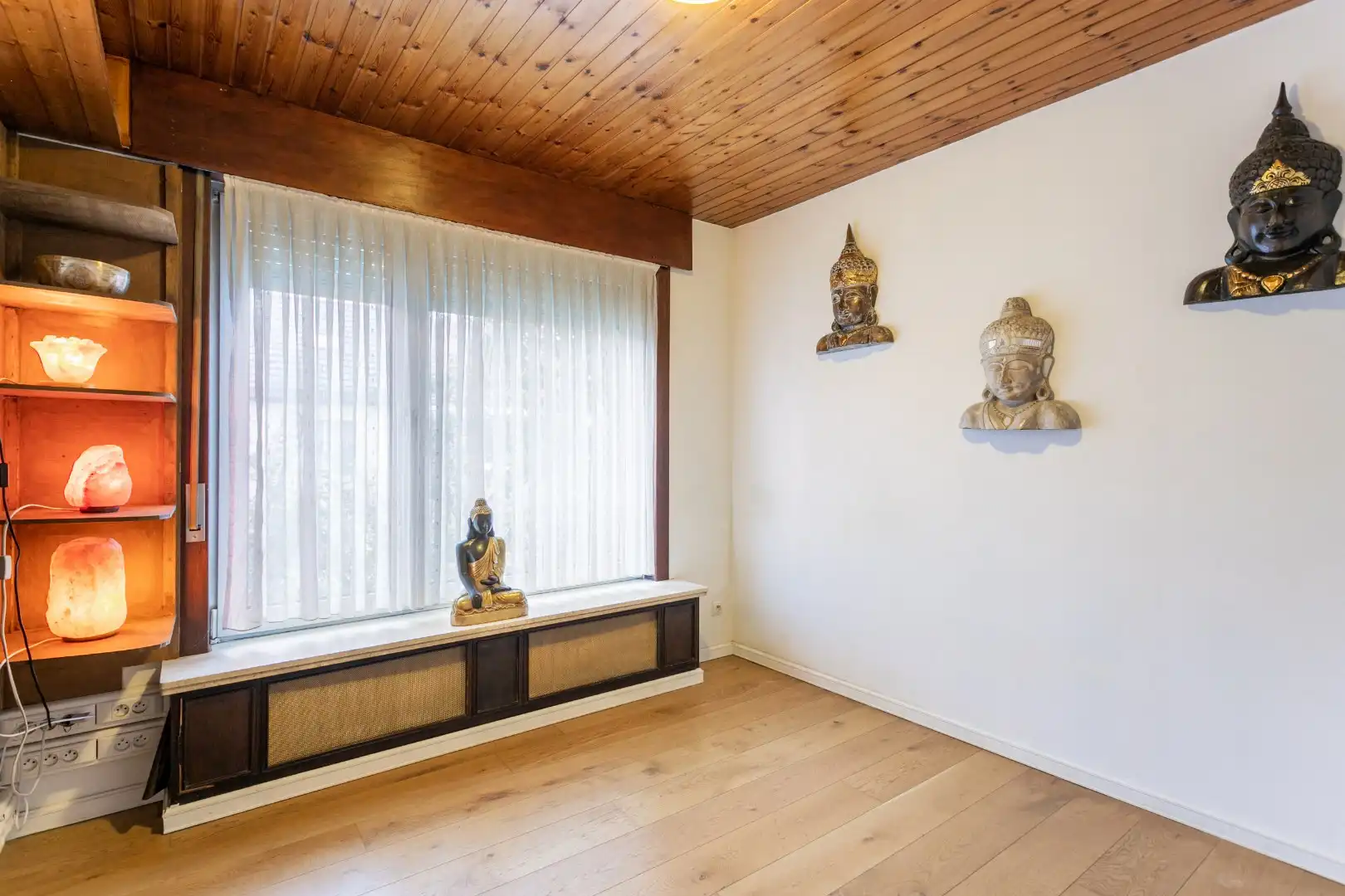 Solide woning met 3 slpks, tuin en garage te Buizingen foto 14