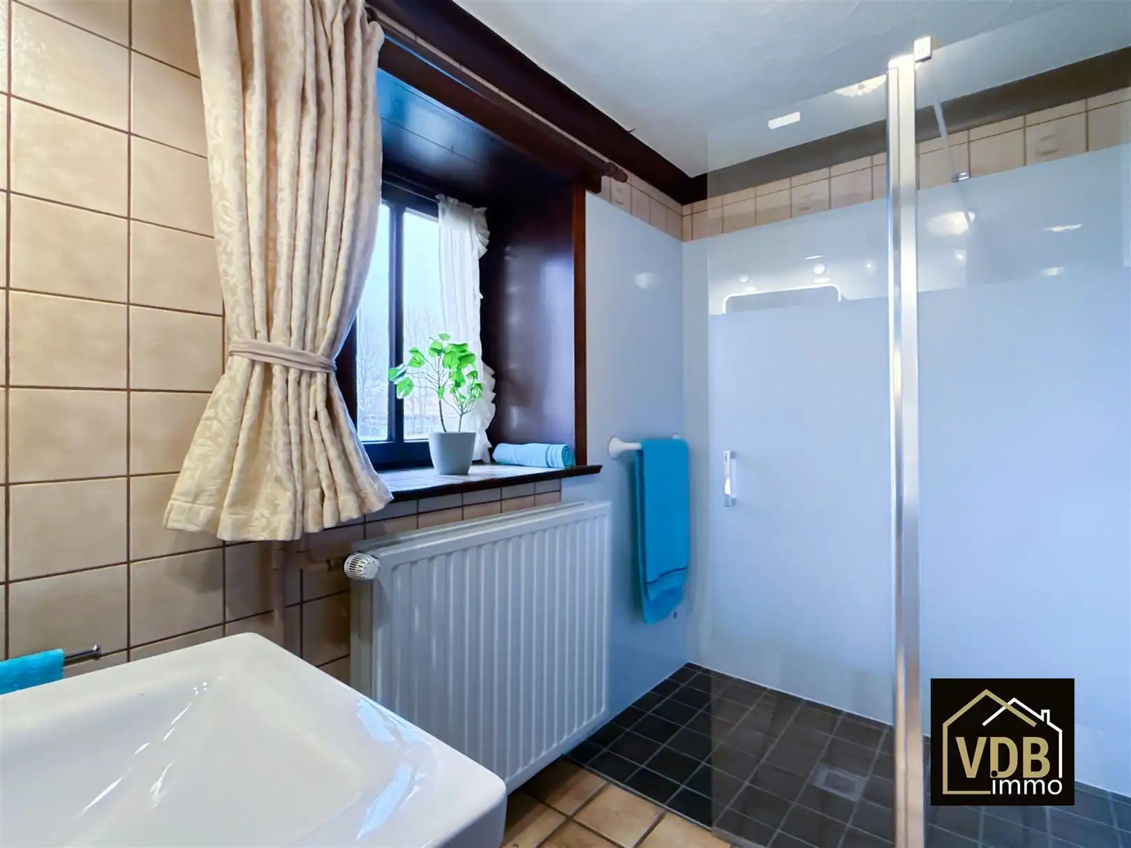 Charmante hoeve met paardenstal op 1,2 ha in absolute rust. foto 46