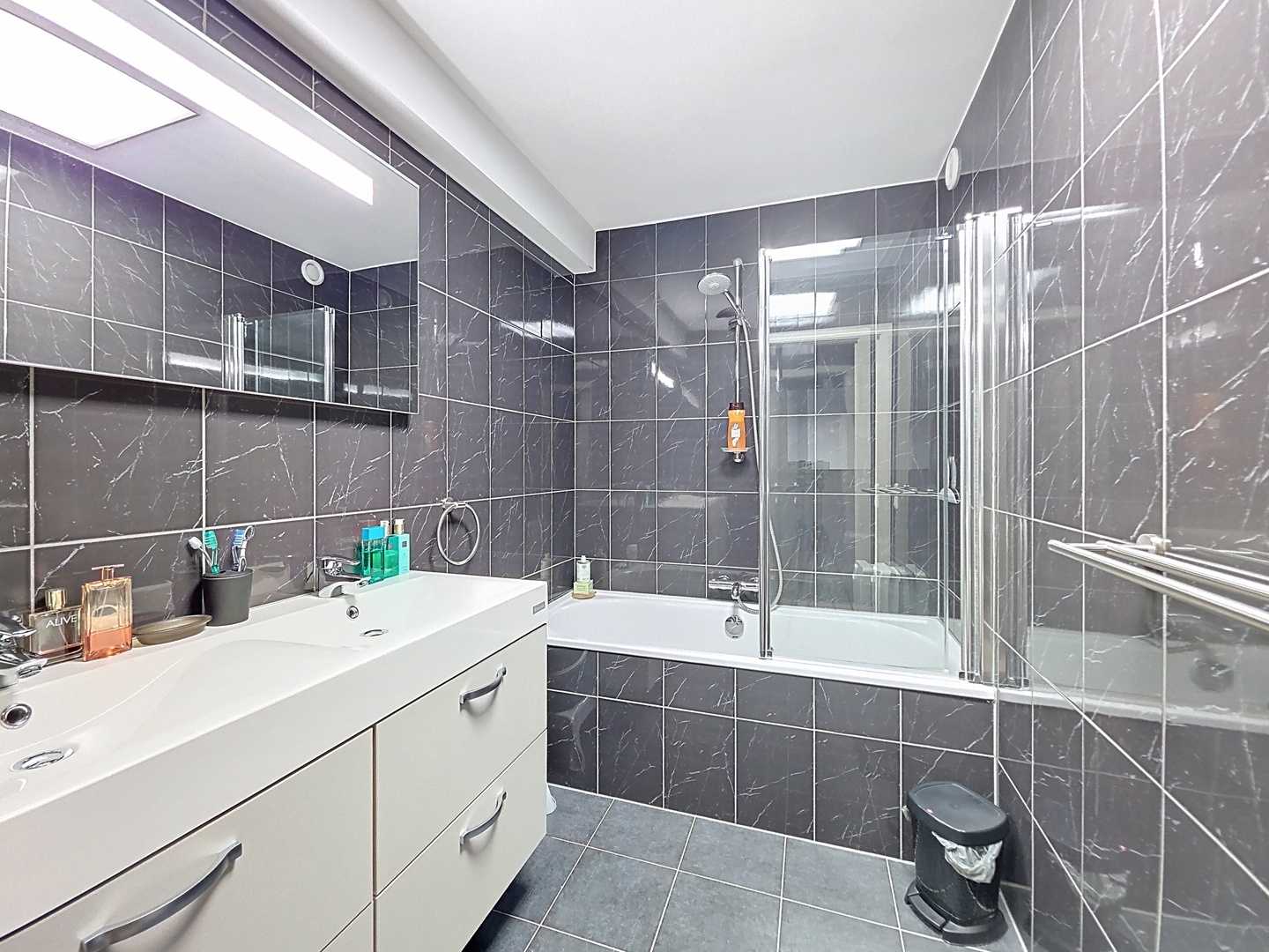 Centraal gelegen appartement met zeezicht op toplocatie te Nieuwpoort-Bad foto 9