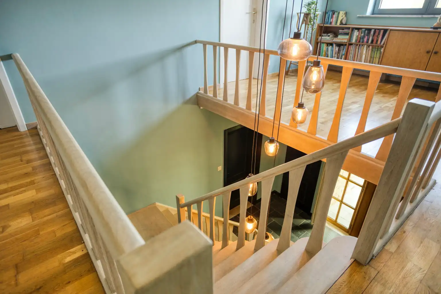 MOOIE, VOLLEDIG GERENOVEERDE WONING MET TUIN  foto 15