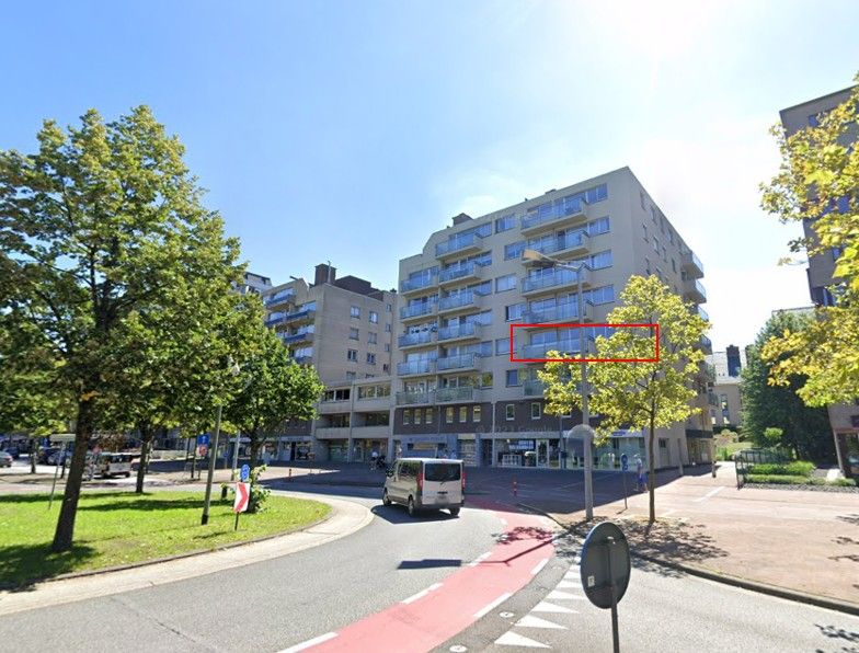 Ruim appartement (H.O.B) pal in Genk-Centrum - Investeringskans! foto {{pictureIndex}}