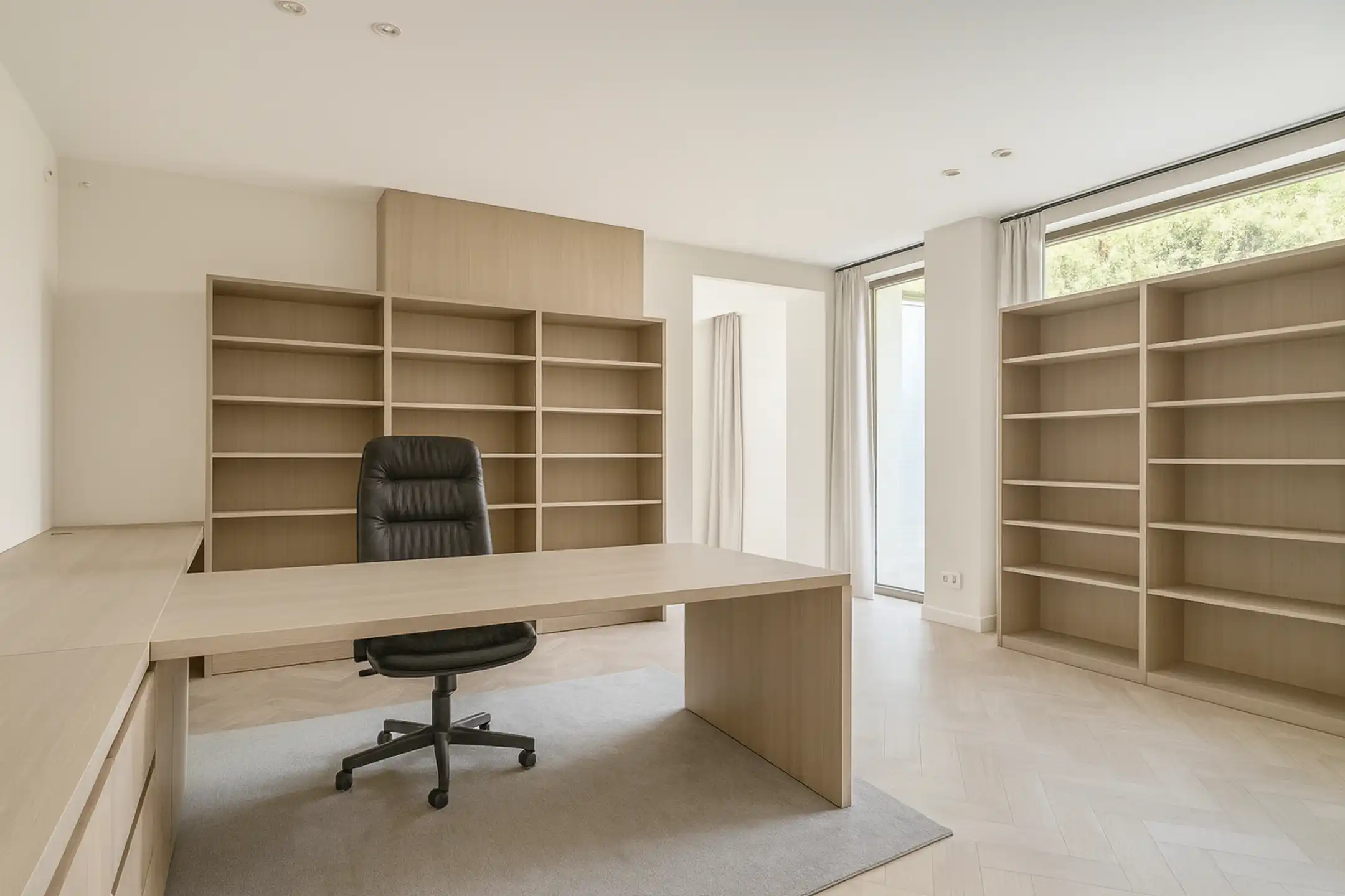 Ruime architectenvilla met 8 slpk's op 1.832 m² te Vosselaar foto 15