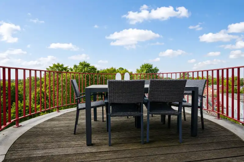 Roeselare-centrum : Instapklaar hoekappartement met 2 slaapkamers en zonnig terras in hartje Roeselare. foto 12