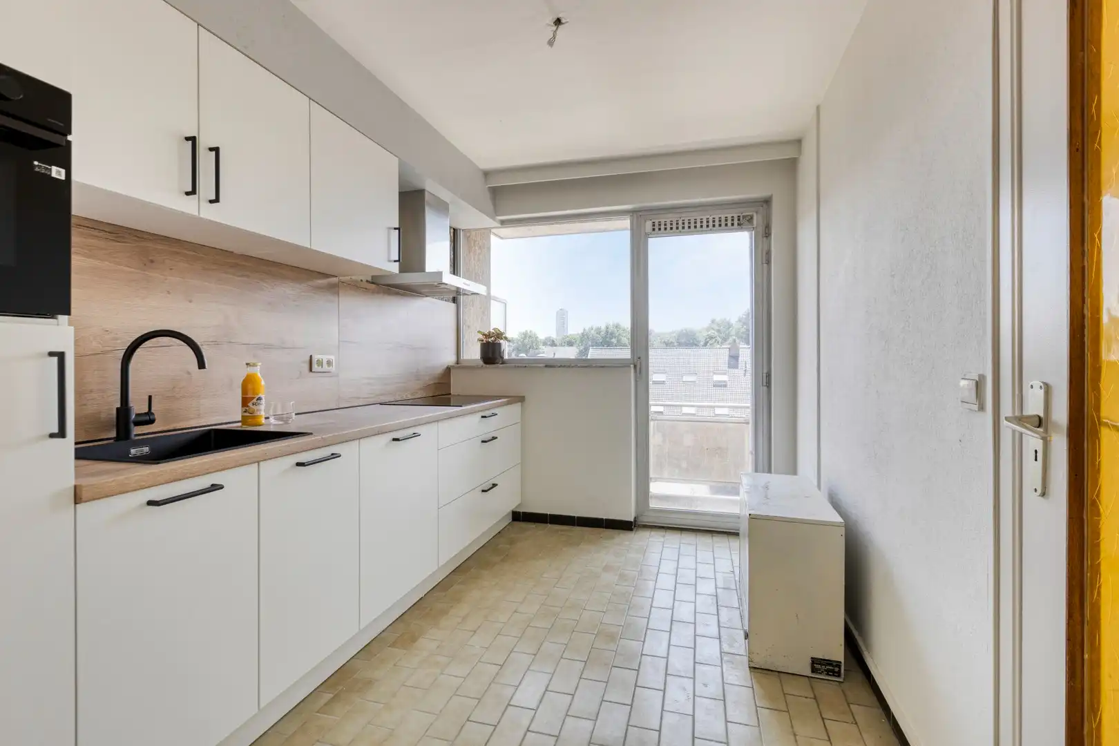 Dieplaan   43  Bus  54   3600  Genk foto 13