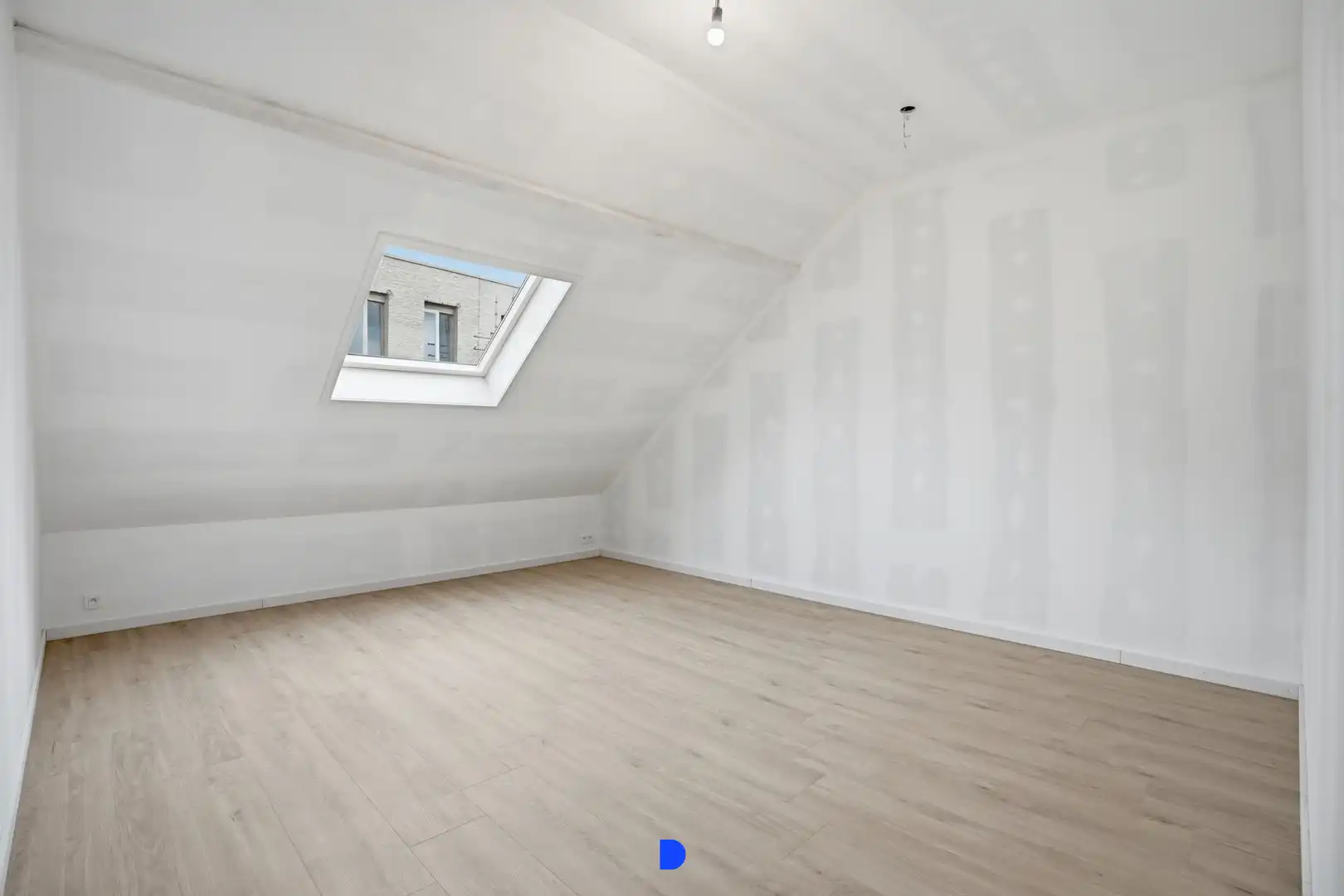 Instapklare woning met 4 slaapkamers en tuin foto 18