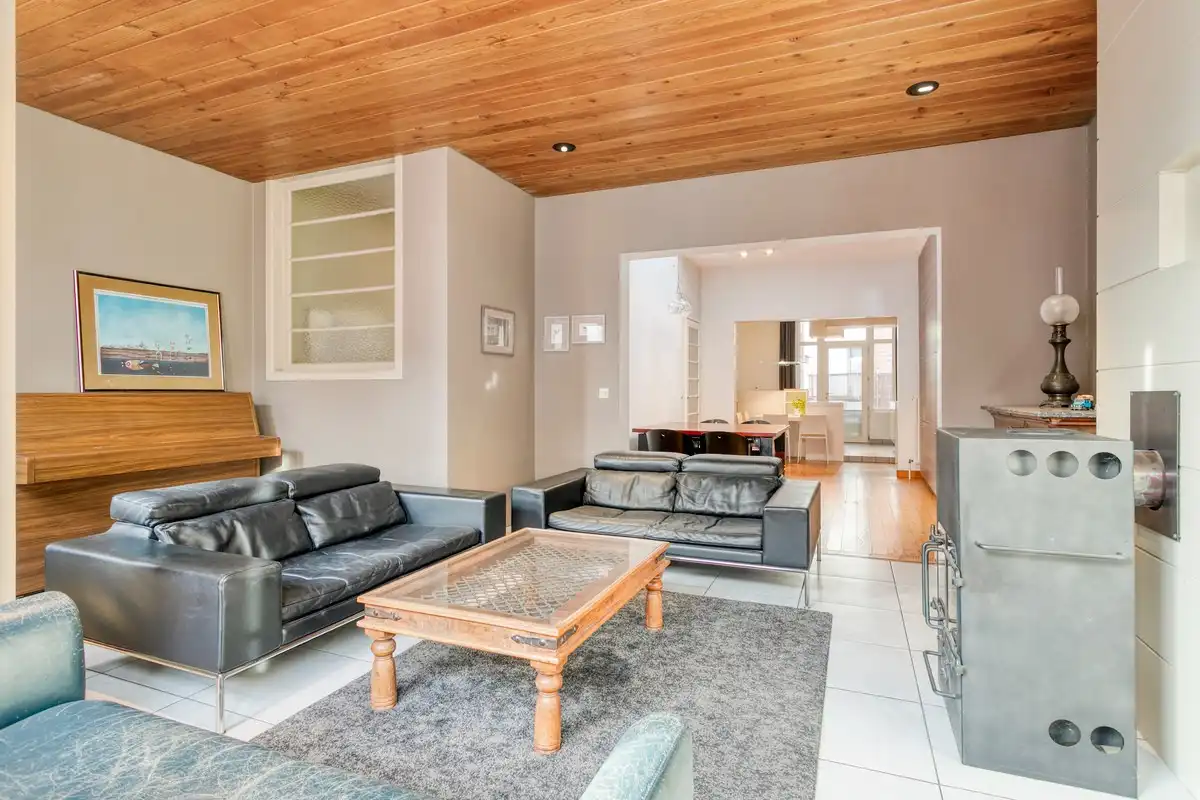 Woon-werkpand met uitzonderlijke garage (±90 m²) nabij centrum Gent foto 5