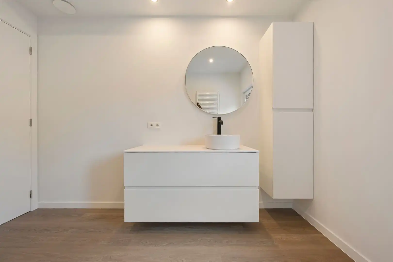 Volledige gerenoveerde woning met 2 slaapkamers foto 9