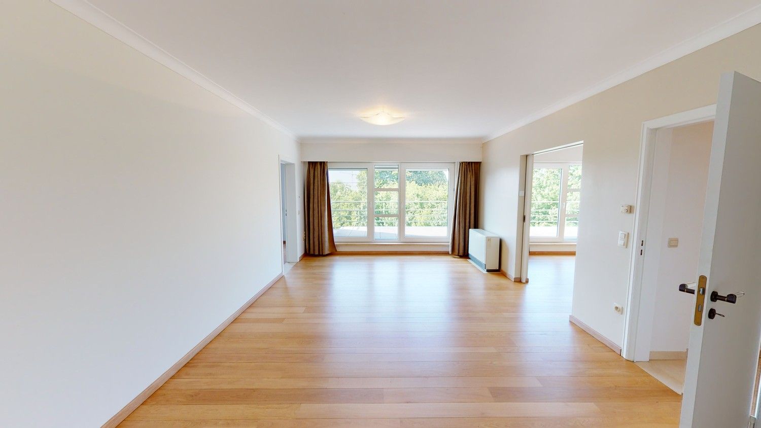 Appartement met (hotel)diensten nabij Gent te koop! foto {{pictureIndex}}
