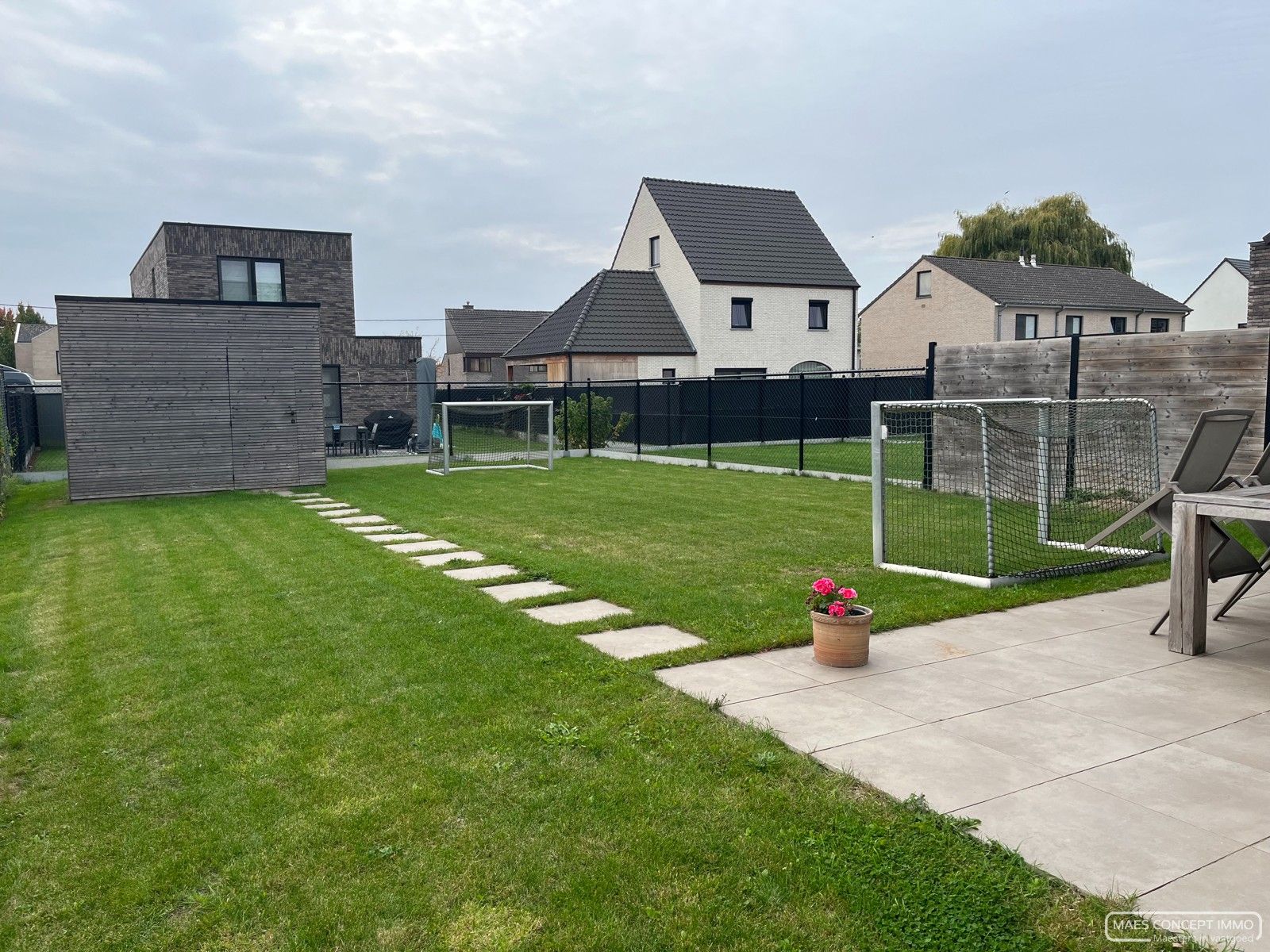 Halfopen nieuwbouwwoning te huur in Oudenaarde met zuidgerichte tuin foto 14
