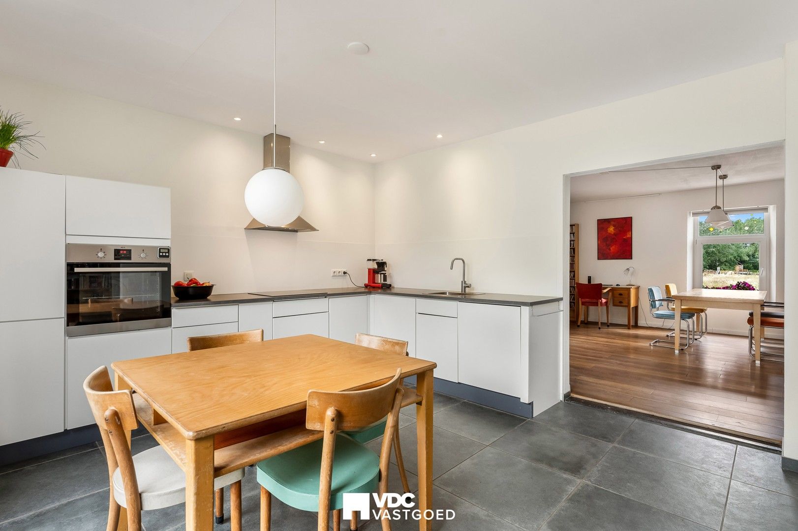 Charmante woning op perceel van 14a70ca! foto 8