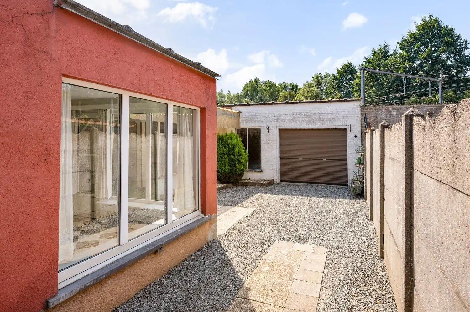 Te renoveren halfopen bebouwing op een perceel van 361 m². foto 32