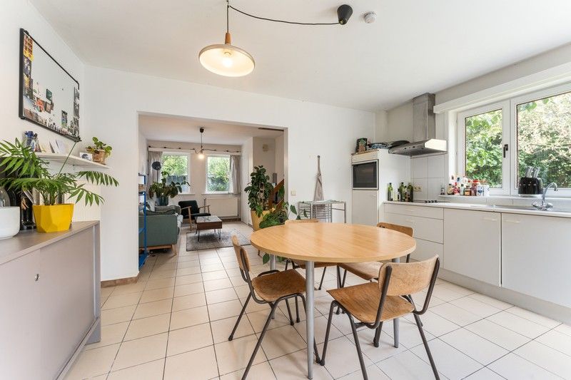 Ideale gezinswoning met 3 slaapkamers met een charmante tuin foto 1