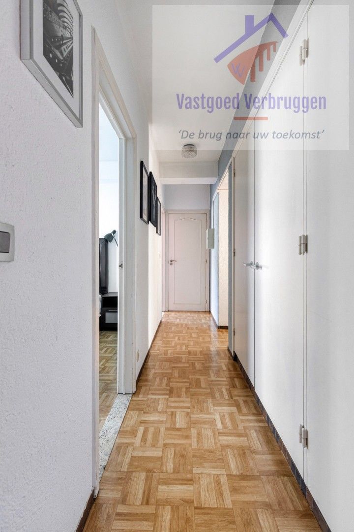 Ruim 3 slaapkamer-appartement in centrum Aalst foto 5