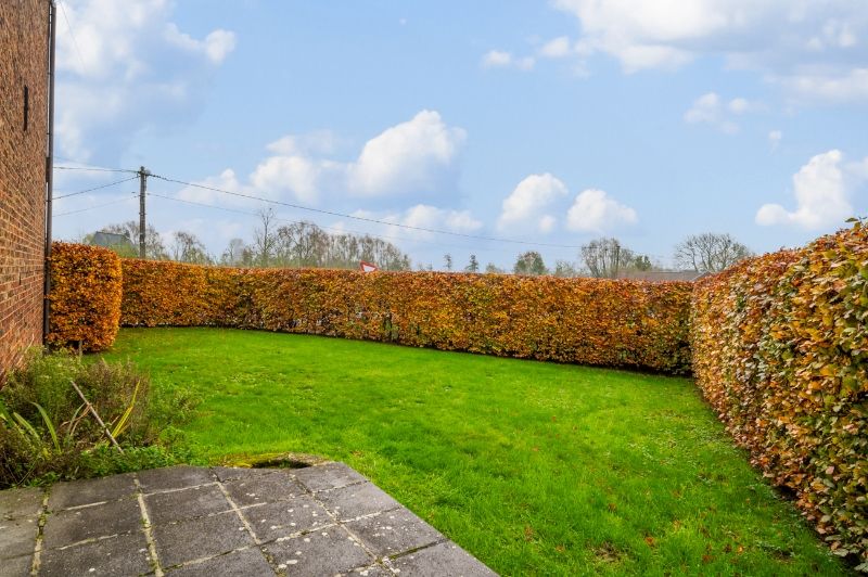 Charmante woning met 2 slaapkamers, garage en grote tuin foto 18