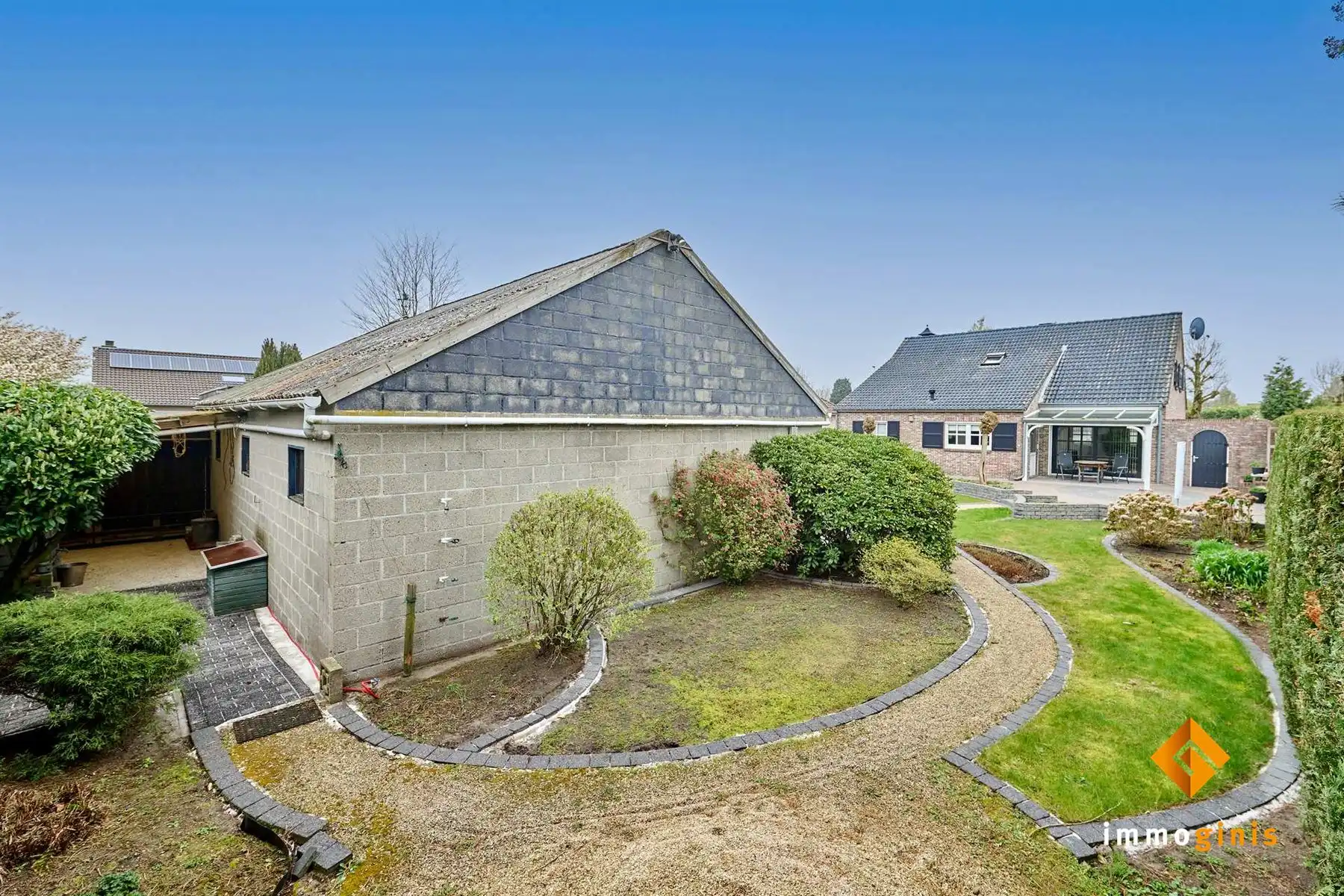 Verrassend ruime woning met 5 slaapkamers en een vrijstaand bijgebouw van 95 m²! foto 30