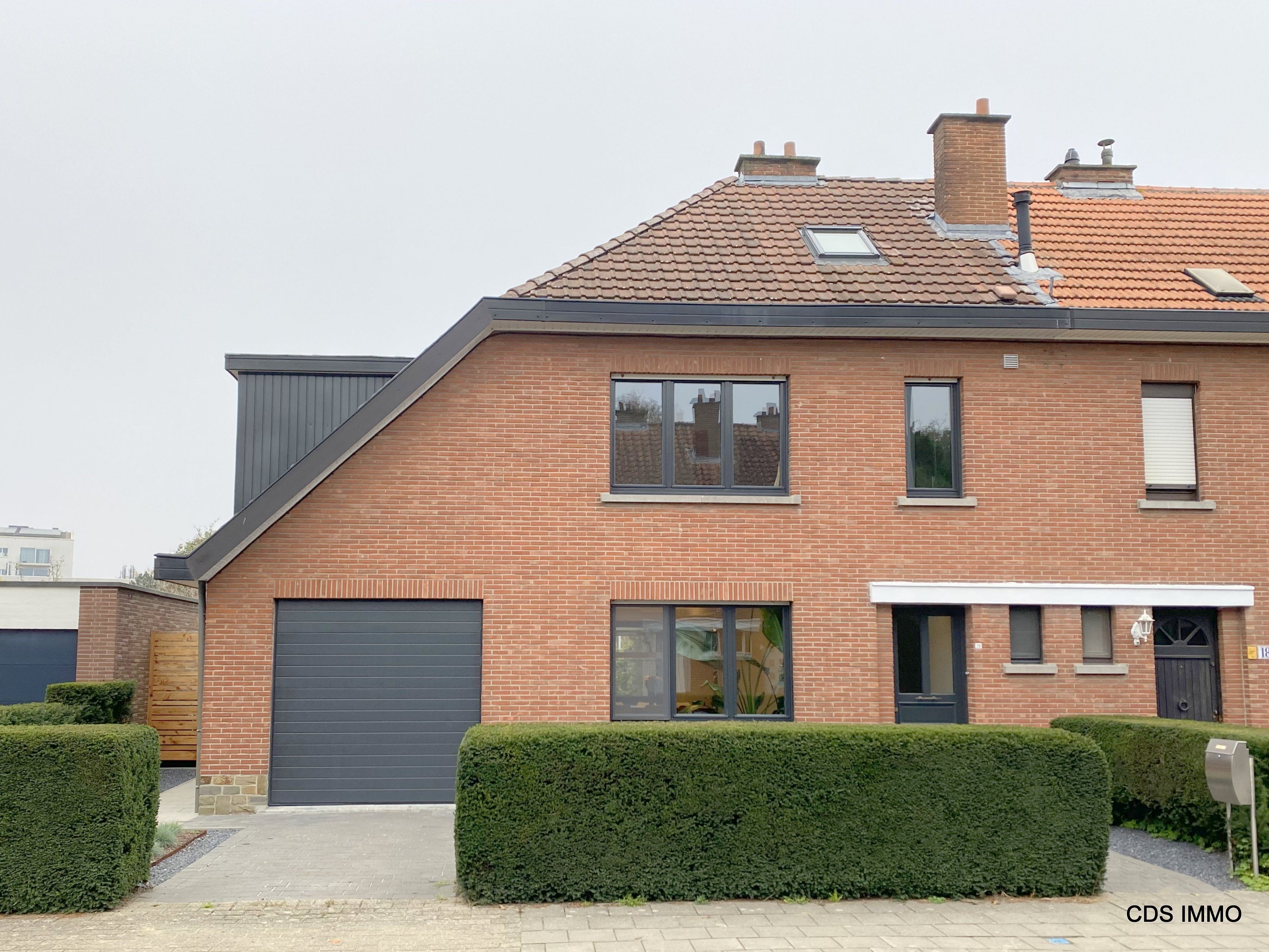 Instapklare woning met tuin en garage foto 27