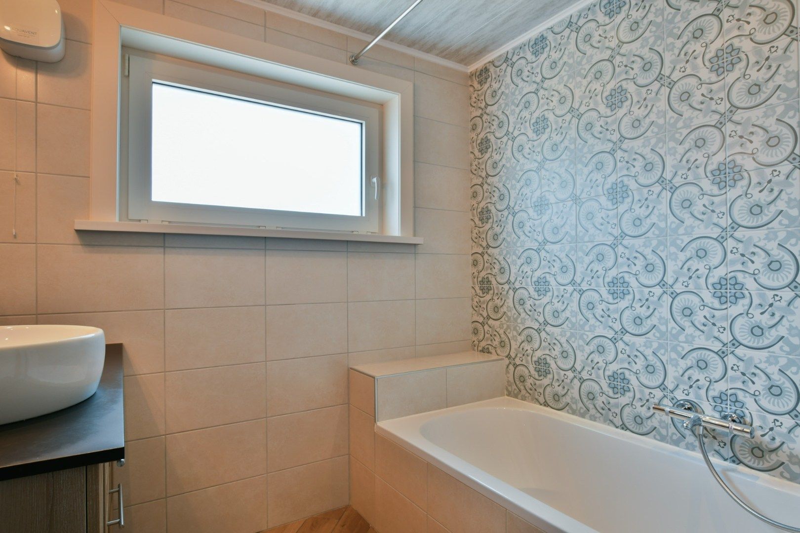 Gerenoveerde gezinswoning met tuin en garage in landelijke omgeving foto 13