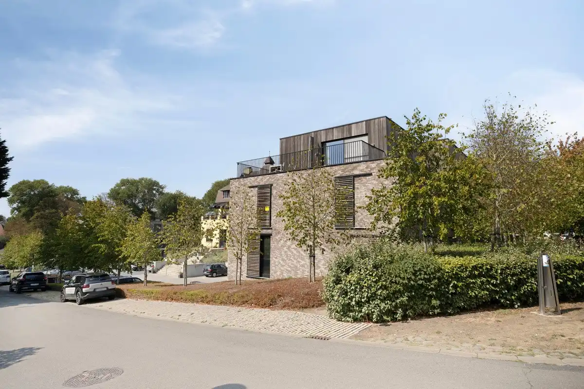 Assistentiewoning met 1 slaapkamer, garage, kelder en tuintje foto 4