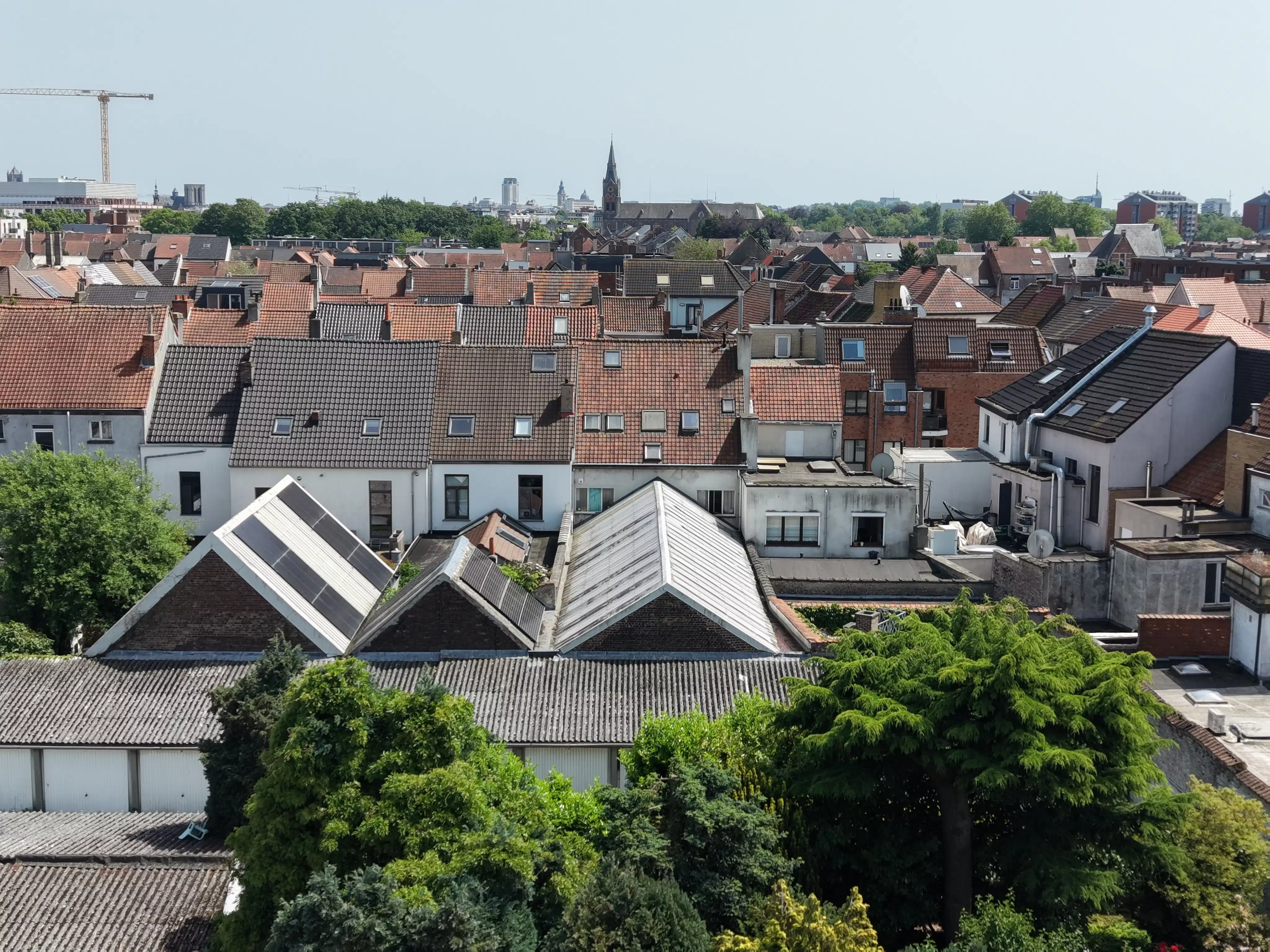 Opbrengsteigendom met magazijn en twee appartementen nabij Gent foto 27
