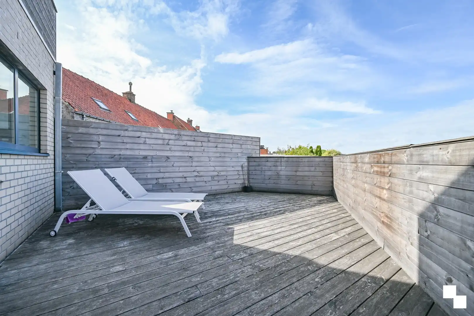 Tweeslaapkamer appartement met garage nabij het centrum van Izegem foto 27