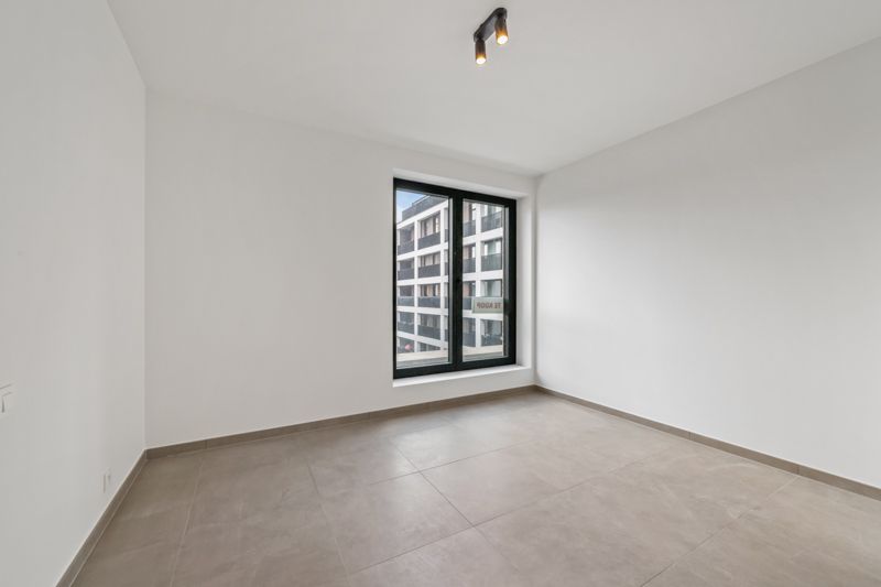 Modern nieuwbouwappartement te koop in Roeselare met gunstige oriëntatie foto 4