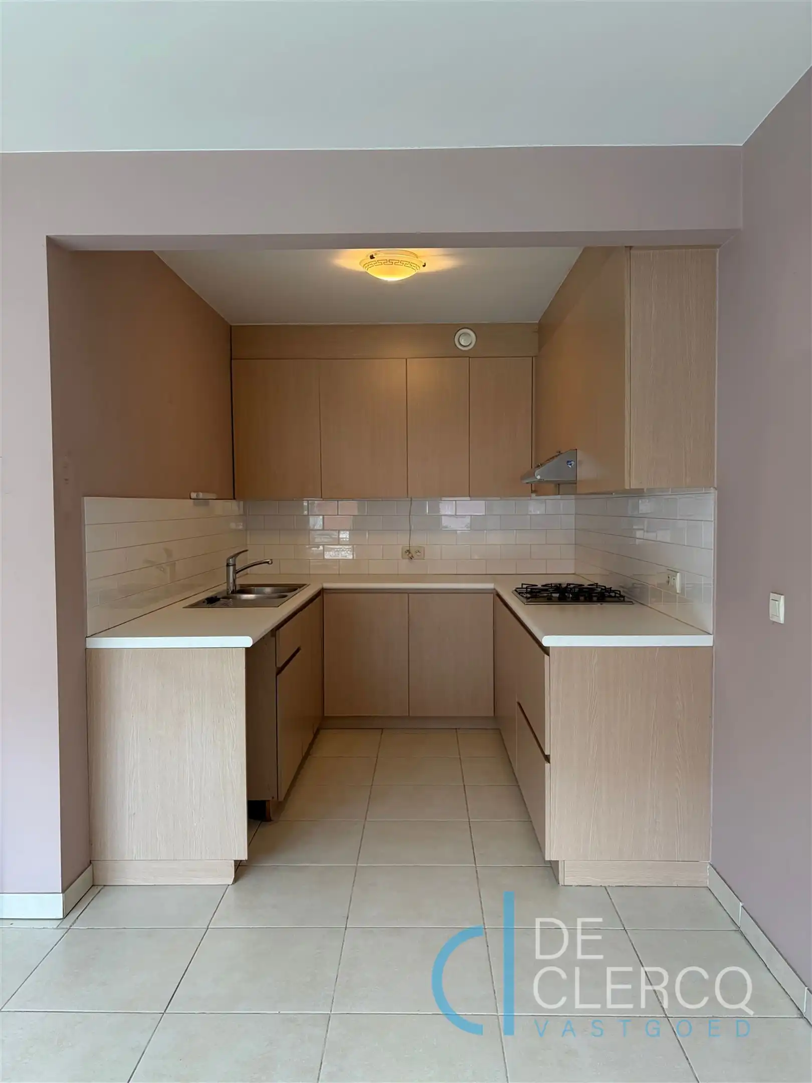 Tweeslaapkamer appartement met autostaanplaats te huur Gent! foto 5