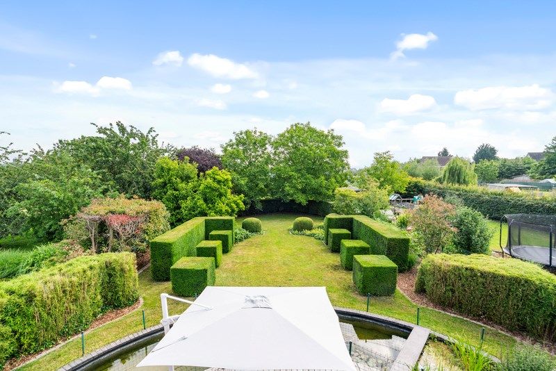 Riante en luxueuze villa  met wellness en weides foto 16