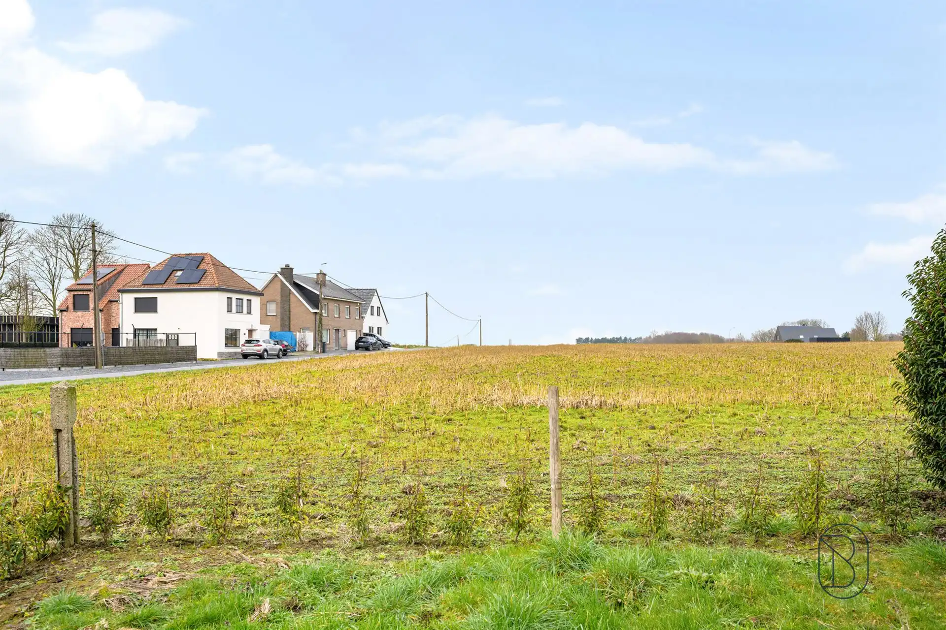 Instapklare woning met tuin en open zicht foto 22