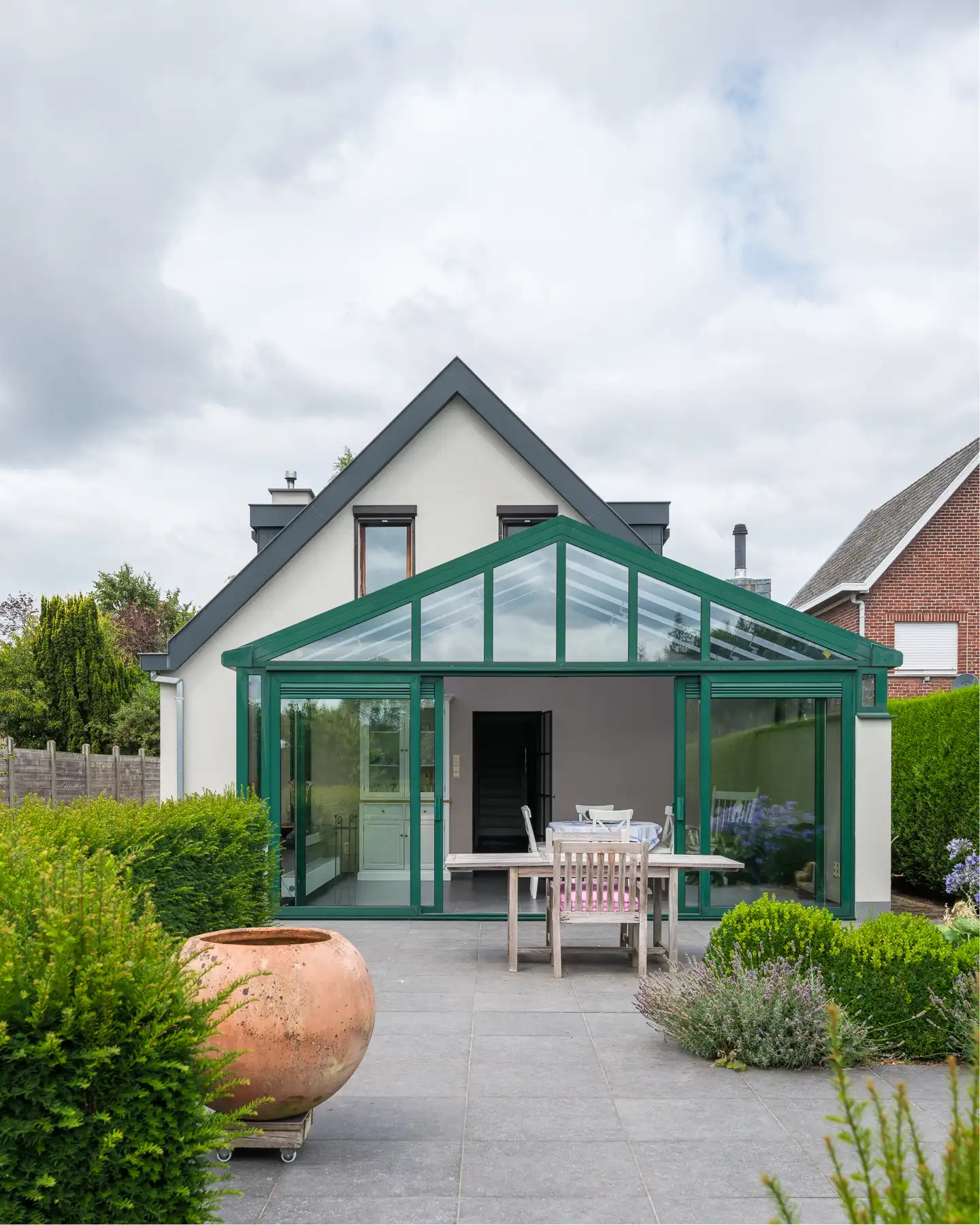 Instapklare woning met prachtige tuin foto 18