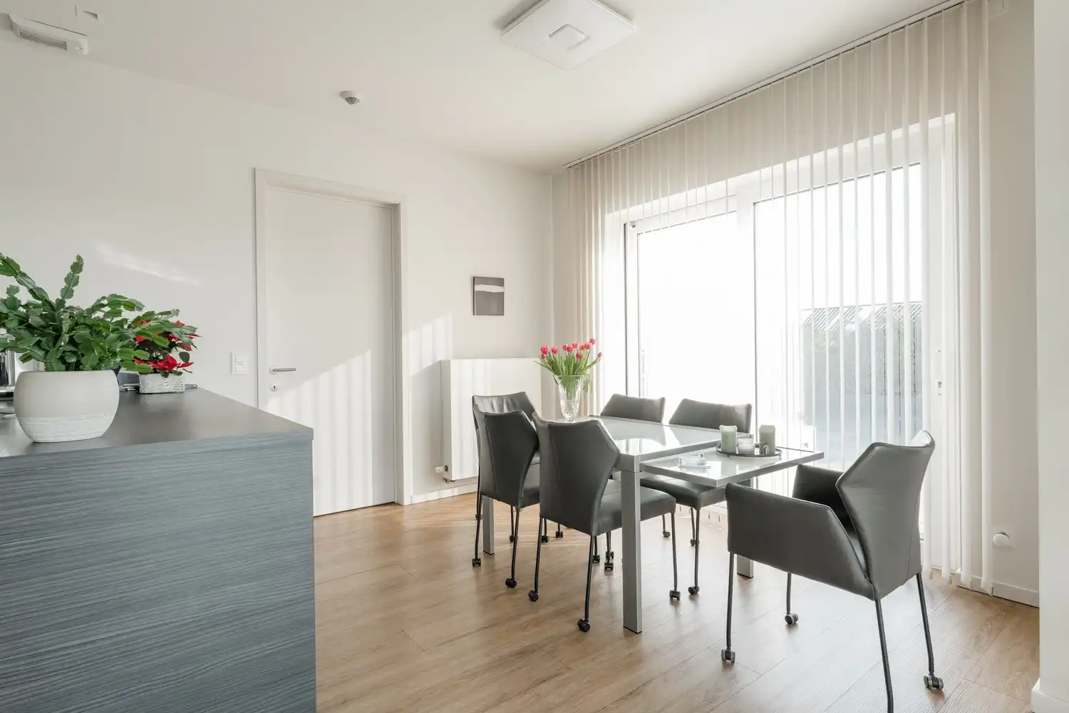 Prachtig penthouse met zeer groot terras en daktuin op het zuiden met 2 slaapkamers en 2 badkamers. foto 15