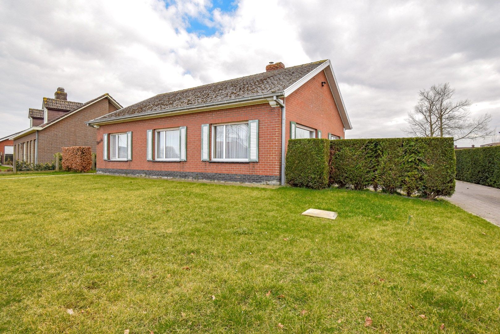 Landelijk gelegen bungalow op 867 m² met prachtig verzicht te Koekelare foto 3