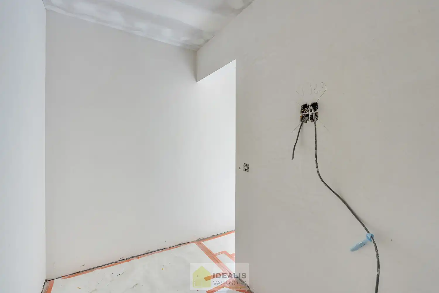 Schitterend volledig vernieuwde woning met 3 ruime slaapkamers foto 33