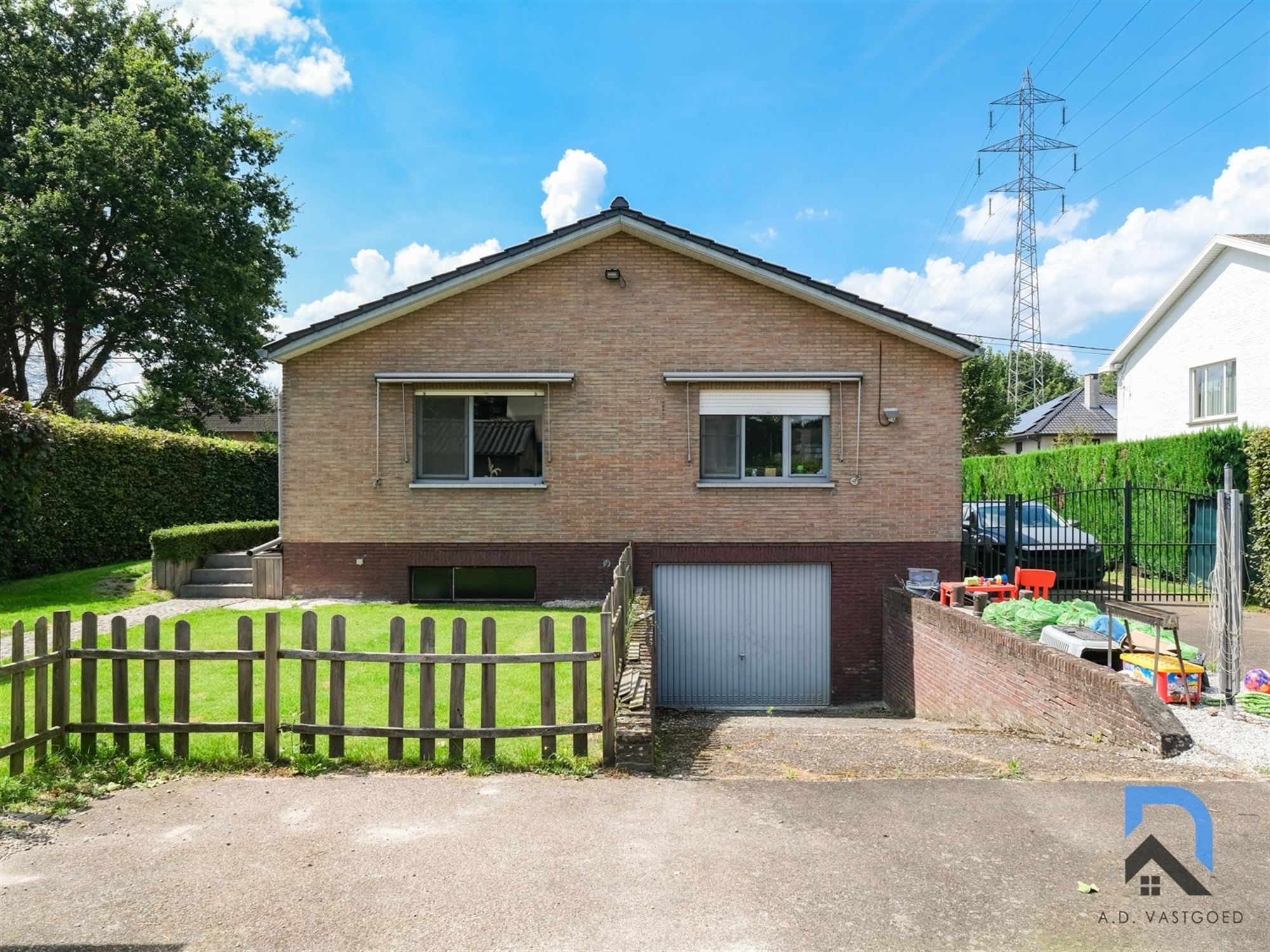 Mooie vrijstaande woning op toplocatie in Genk foto 16