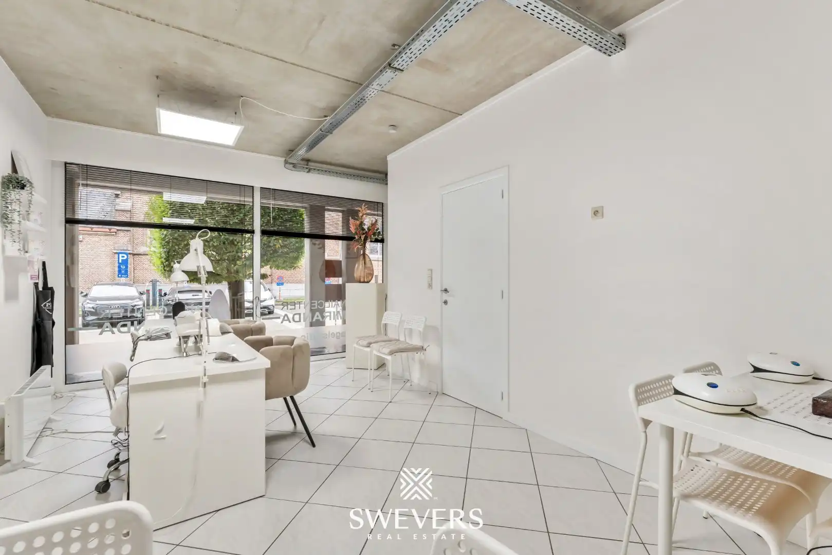 Handelspand met praktische indeling in hartje Tessenderlo foto 20