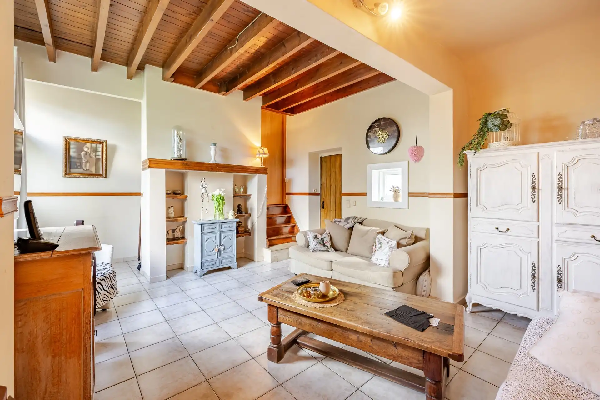 Charmante woning met grote tuin! foto 6