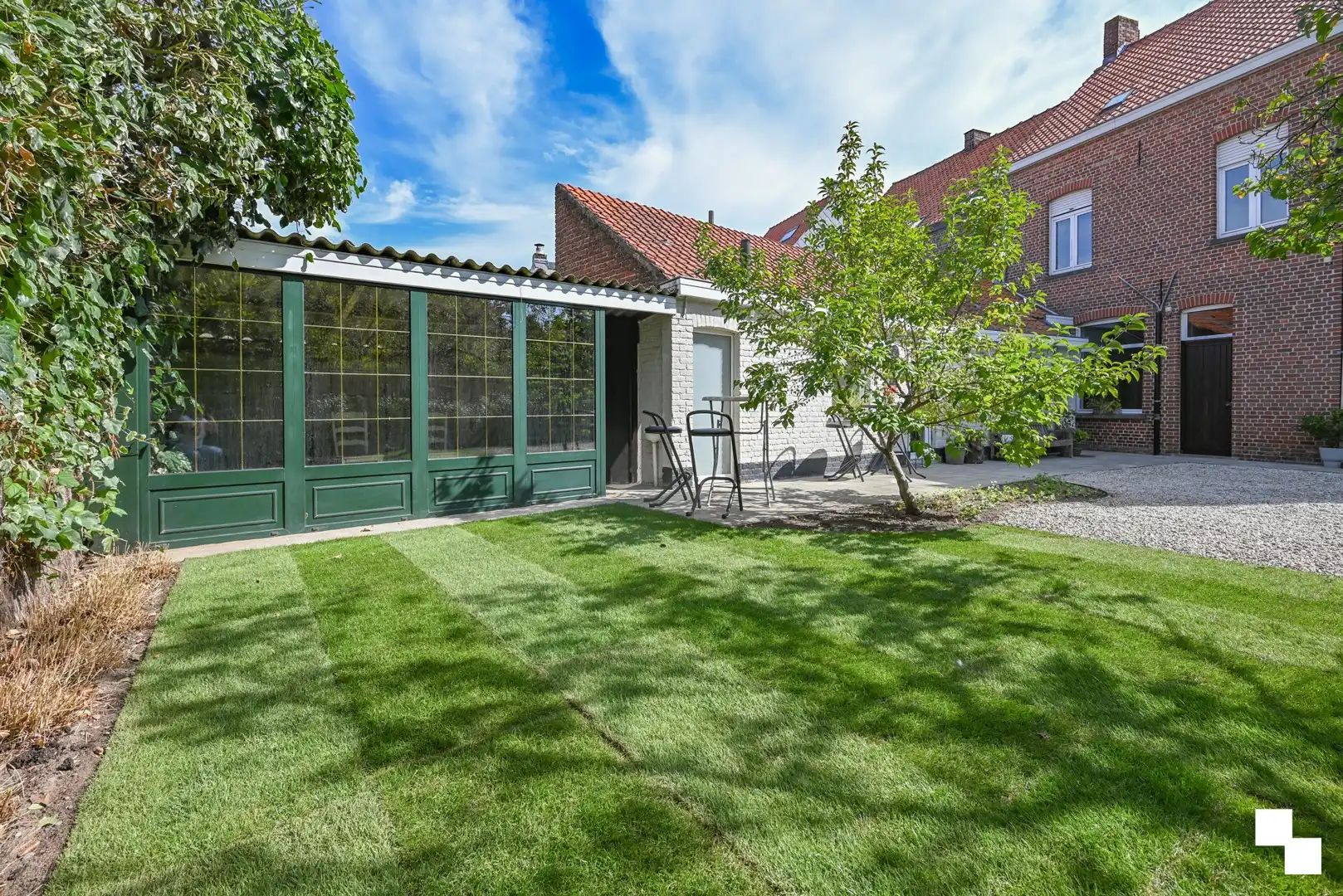 Charmante herenwoning met 4 à 5 slaapkamers te Izegem foto 38
